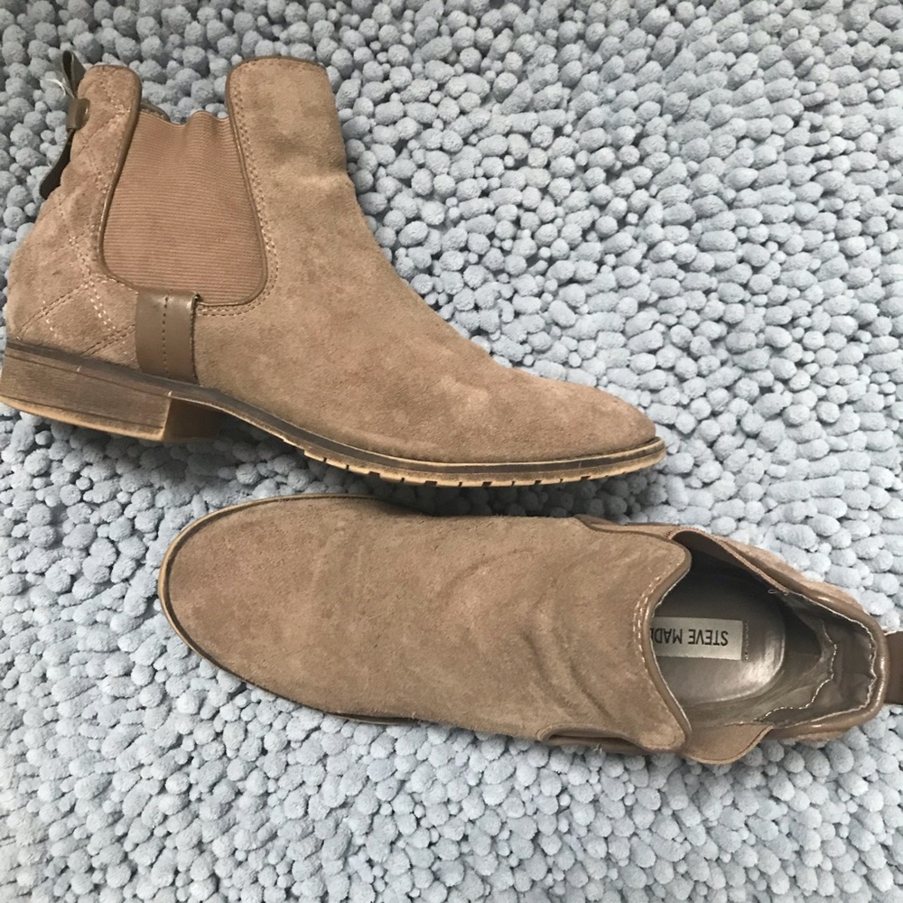 Steve Madden light brown tan booties! Size 8!!!